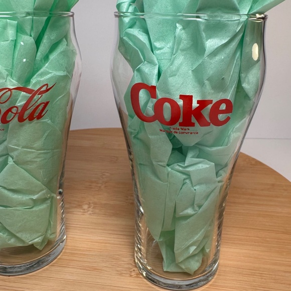 Vintage Coca-Cola Glasses | Set of 2 | Coke Logo | One with Fading - Picture 2 of 7